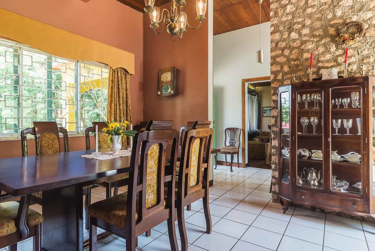 Country Home Villa Bed & Breakfast Μαντεβίλ Τζαμάικα